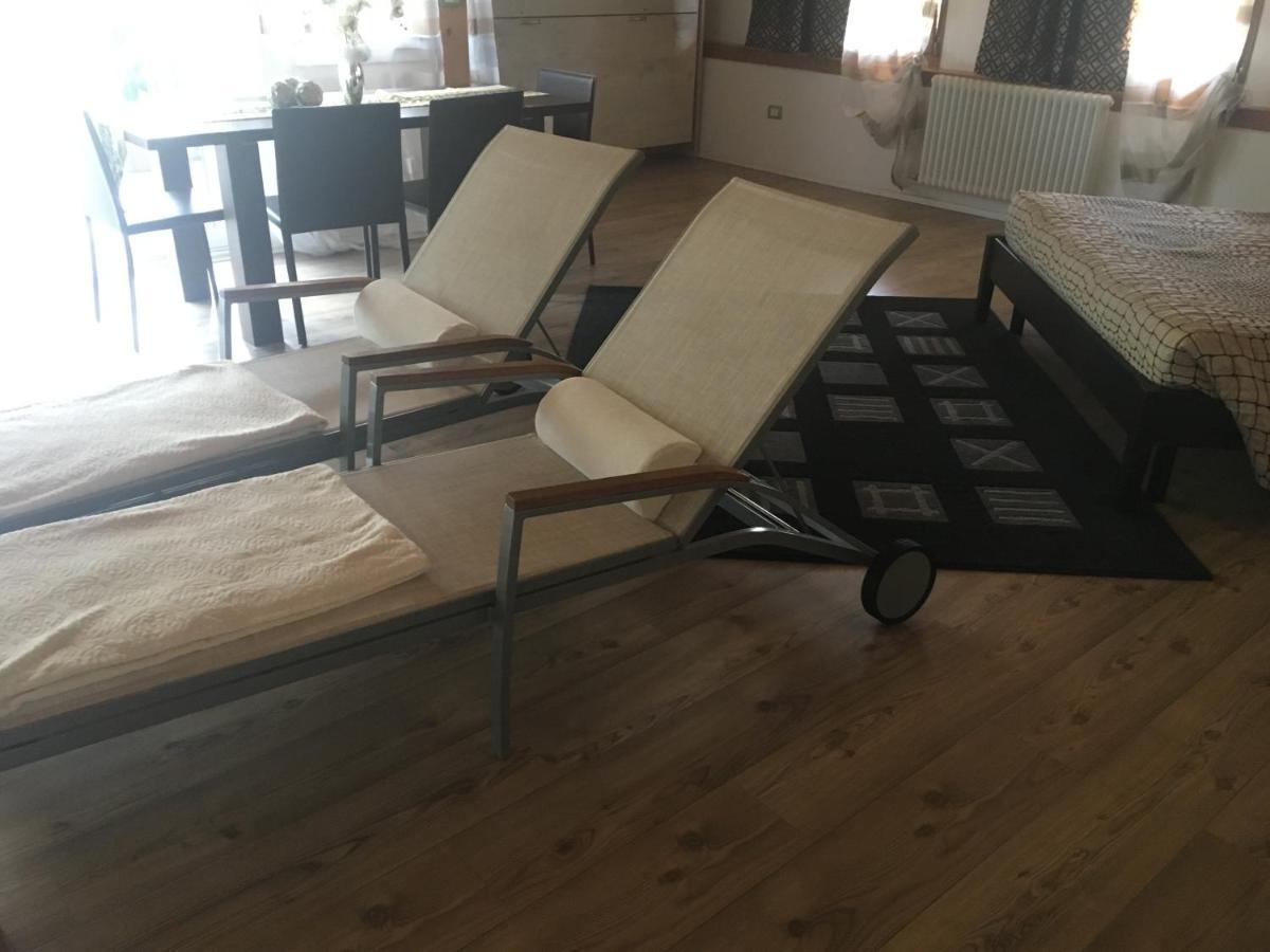 艾拉里亚泽德因姆特乐住宿加早餐酒店 莱维科特尔梅 外观 照片
